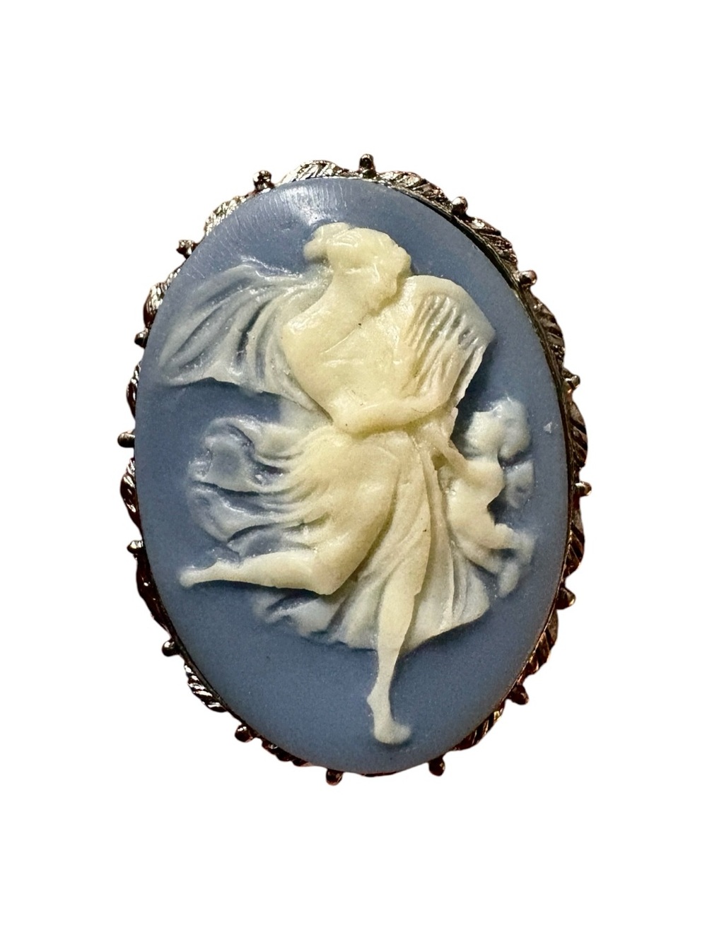 Vintage Cameo Brooch